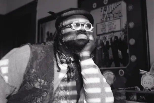 featured image of Pher Sings