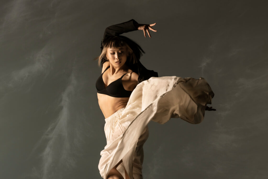 mia j chong banner